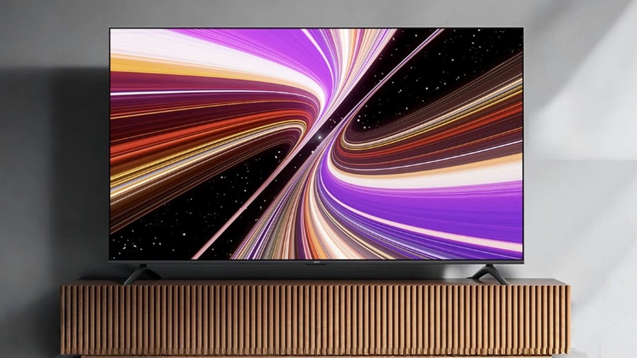 Металлический корпус, HyperOS и 50 дюймов: чем удивляет новый Redmi Smart TV A50 (2026)